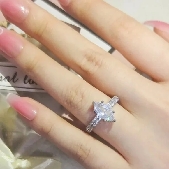 💍Sterling Silver Marquis Cut Solitaire Cz Diamond 3C TCW Ring - Picture 5 of 13